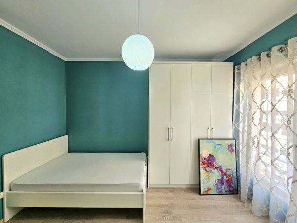 Tirane, jepet me qera apartament 2+1 Kati 5, 120 m² 1.000 € (delijorgj)