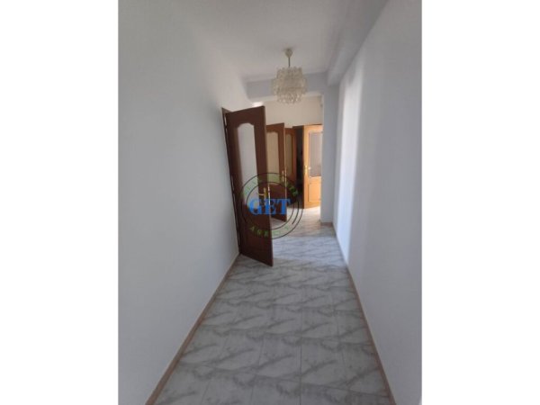 Durres, shitet apartament 2+1+Ballkon Kati 4, 93 m² 80.000 € (Kryqi i Kuq)