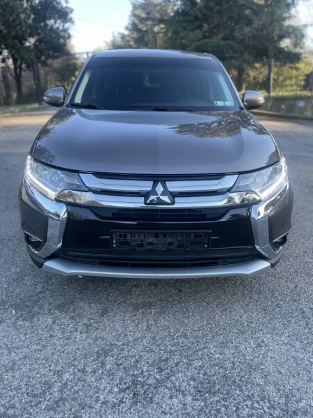 MITSUBISHI 7 VENDE 2016 120000 km