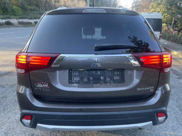 MITSUBISHI 7 VENDE 2016 120000 km