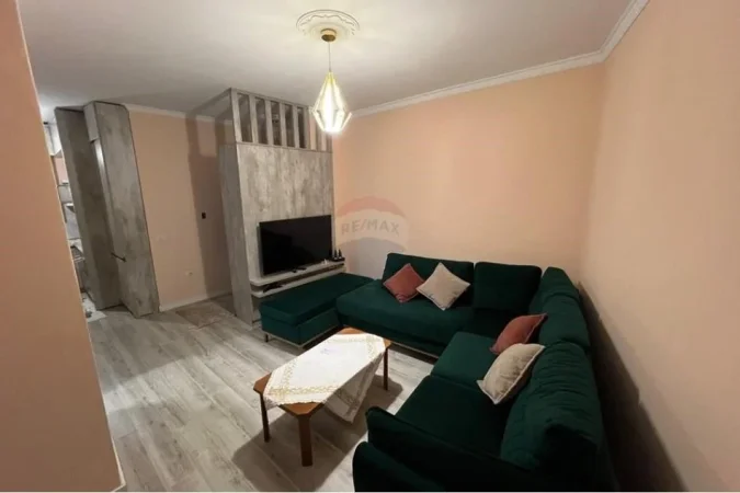 Tirane, jepet me qera apartament 2+1 Kati 5, 73 m² 550 € (APARTAMENT 2+1 PER QIRA NE ASTIR!)