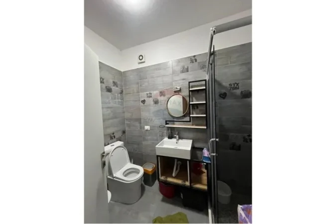Tirane, jepet me qera apartament 2+1 Kati 5, 73 m² 550 € (APARTAMENT 2+1 PER QIRA NE ASTIR!)