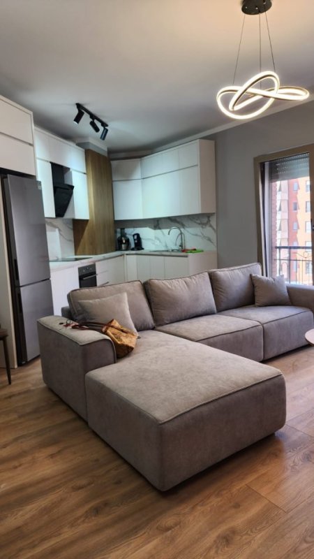 Tirane, jepet me qera apartament 1+1 Kati 3, 70 m² 700 € (Kompleksi Delijorgji)