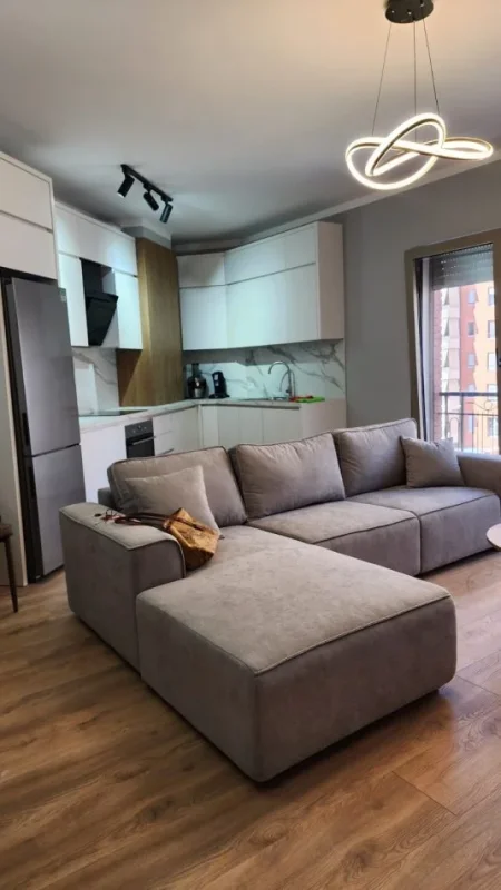 Tirane, jepet me qera apartament 1+1 Kati 3, 70 m² 700 € (Kompleksi Delijorgji)
