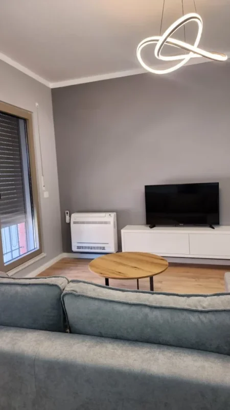 Tirane, jepet me qera apartament 1+1 Kati 3, 70 m² 700 € (Kompleksi Delijorgji)