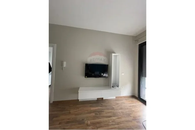 Tirane, jepet me qera apartament 1+1 , 65 m² 600 € (Apartament 1+1, Rez. Turdiu, Fusha e Aviacionit.)