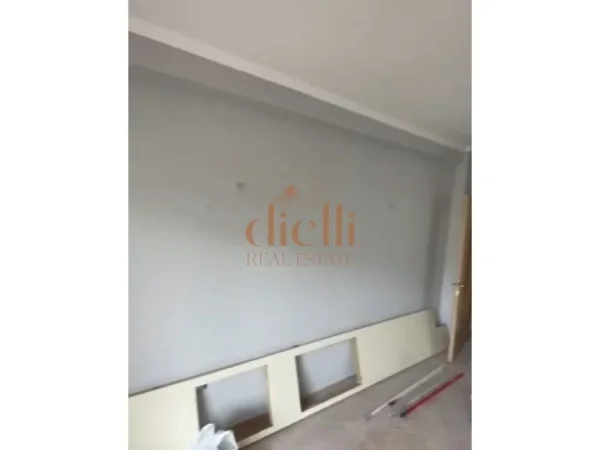 Tirane, shes apartament 2+1 , 98 m² 196.000 € (Liqeni i Thate, prane Radisson Collection Morina Hotel)