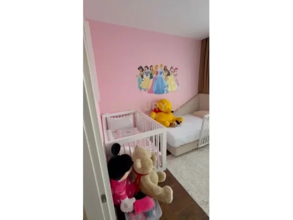 Tirane, jepet me qera apartament 2+1 Kati 6, 127 m² 2.500 € 