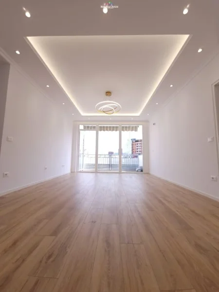 Tirane, shes apartament 2+1 Kati 7, 95 m² 210.000 € (zogu i zi)