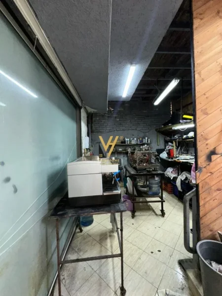 Tirane, shitet ambjent biznesi Kati 0, 80 m² 160.000 € (21 DHJETORI)