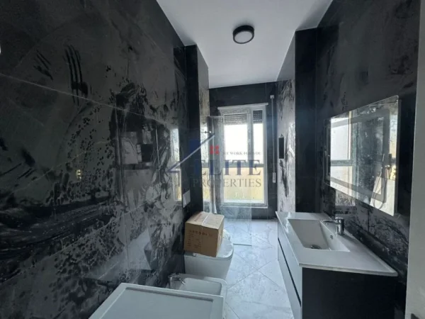 Tirane, jepet me qera apartament 1+1 Kati 2, 60 m² 550 € (Don Bosko)