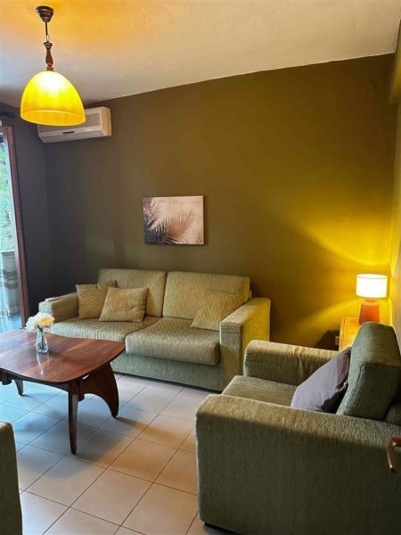 Tirane, jepet me qera 1+1+Ballkon Kati 2, 70 m² 500 € (Mine Peza)