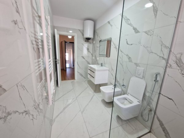 Tirane, jepet me qera apartament 2+1+Aneks+Ballkon Kati 5, 85 m² 700 € (Bulevardi Zogu i Parë)