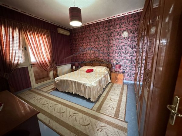 Durres, shitet shtepi 4+1+Aneks+Ballkon Kati 2, 778 m² 260.000 € (Shijak, Durres)