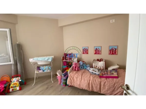 Durres, shitet apartament 2+1 Kati 4, 81 m² 135.000 € (Rruga e portit)