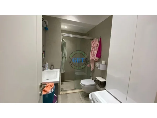 Durres, shitet apartament 2+1 Kati 4, 81 m² 135.000 € (Rruga e portit)