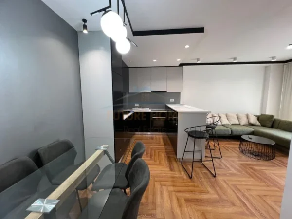 Tirane, shitet apartament 2+1+Ballkon Kati 6, 107 m² 240.000 € (Rruga Panorama)