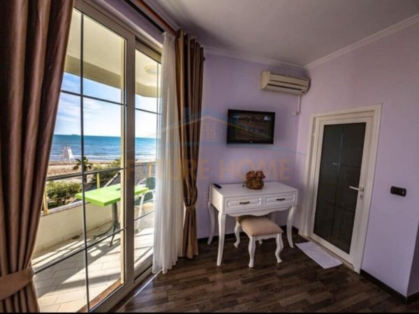 Durres, shitet Vile ne plazh 5+1 Kati 0, 5.000 m² 9.700.000 € (Golem,Durres)