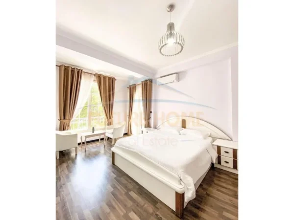 Durres, shitet Vile ne plazh 5+1 Kati 0, 5.000 m² 9.700.000 € (Golem,Durres)