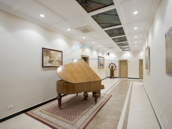 Durres, shitet Vile ne plazh 5+1 Kati 0, 5.000 m² 9.700.000 € (Golem,Durres)