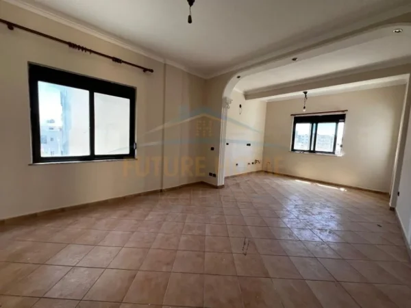 Durres, shitet shtepi 2+1 Kati 0, 86 m² 160.000 € (Durres)