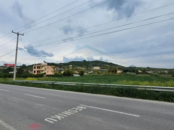 Durres, shitet , 4703 m² 600.000 € (Maminas)