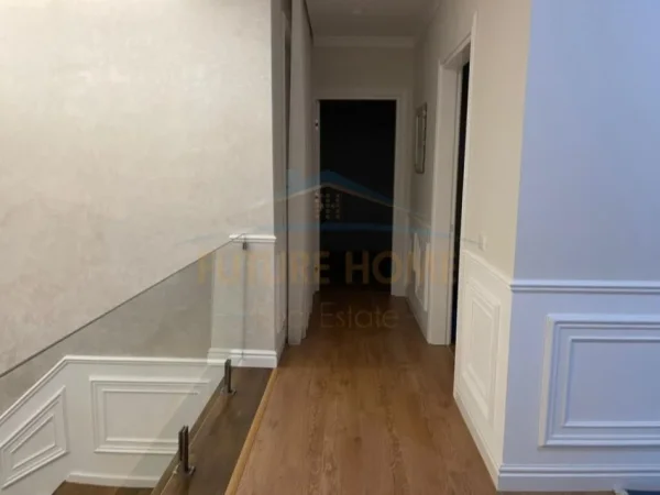 shitet , 2.500 m² 820.000 € (Lagjia e Re)
