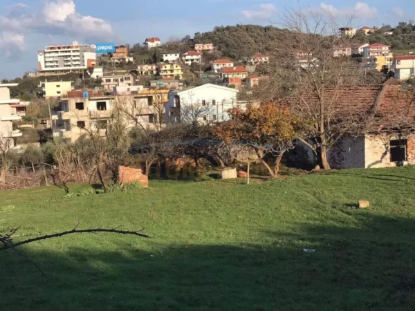 Durres, shitet , 705 m² 65.000 € (Golem)