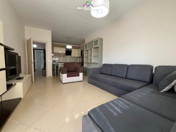 Tirane, jepet me qera apartament 2+1 Kati 6, 110 m² 500 € (astir)
