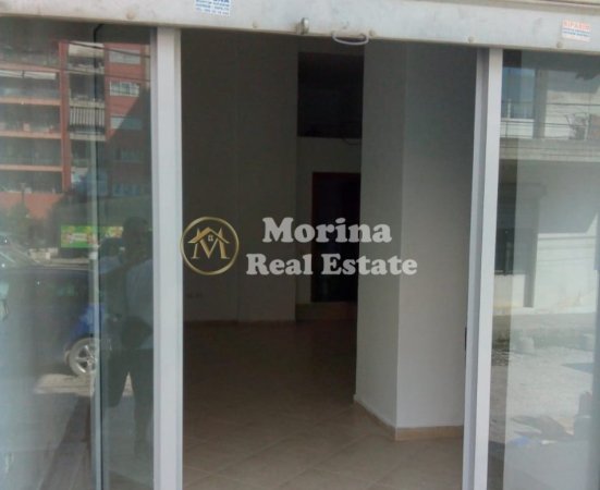 Tirane, shitet ambjent biznesi Kati 1, 32 m² 70.000 € (Unaza e Re/Rruga Mark Bazaiti)