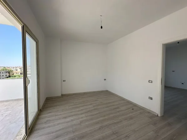 Durres, shitet apartament 1+1 , 76.000 € (Iliria , Durres)