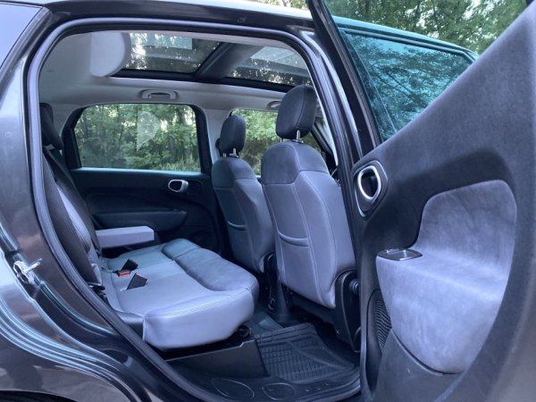 Tirane, shes makine Fiat 500L Benzin, gri e erret automatik Klima 125.000 km