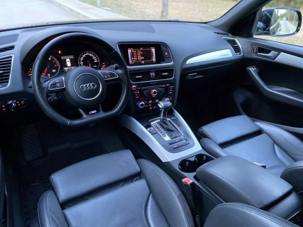 Tirane, shes makine Audi S-Line Benzin, e zeze automatik Klima