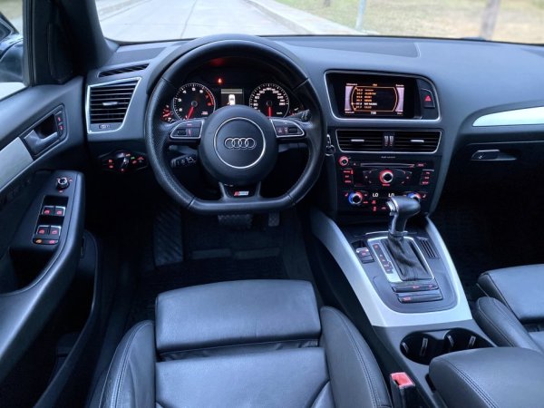 Tirane, shes makine Audi S-Line Benzin, e zeze automatik Klima