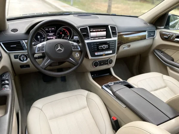 Tirane, shes makine Gl Bluetec Nafte, e zeze automatik Klima 200.000 €