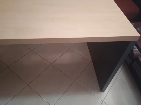 Tirane, shes Tavoline zyre 70 €