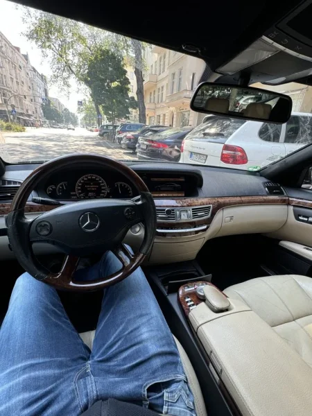 Gjermani, shes makine Mercedes benz S class 320 cdi Nafte, e zeze automatik Klima 323.000 km 6.000 €