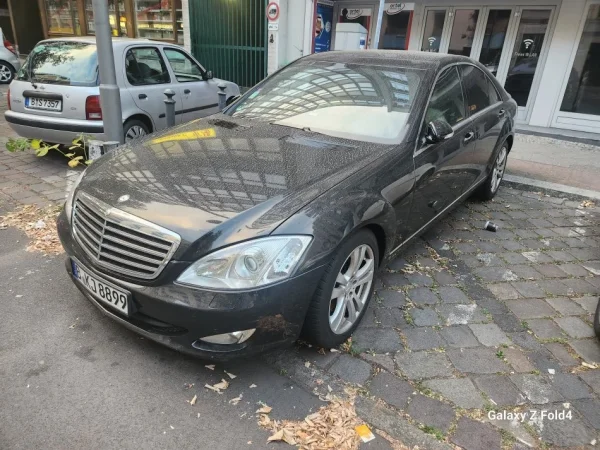 Gjermani, shes makine Mercedes benz S class 320 cdi Nafte, e zeze automatik Klima 323.000 km 6.000 €