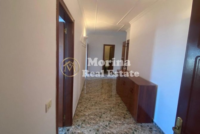 Durres, shitet apartament 2+1 Kati 9, 117 m² 128.000 € (Rruga Abaz Celkupa)