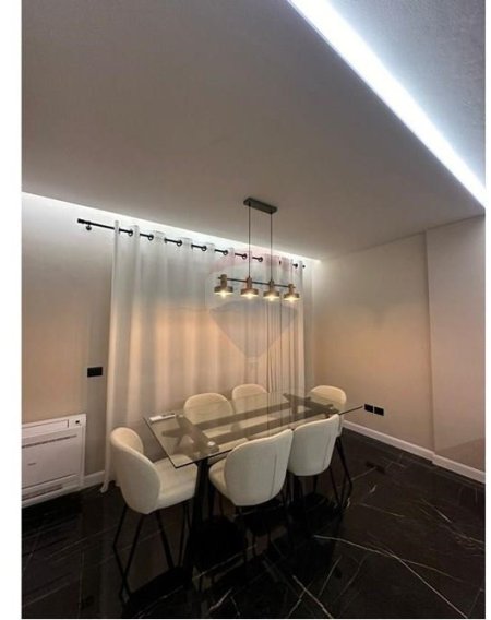 Tirane, jepet me qera apartament 1+1 Kati 3, 70 m² 550 € (kopshti zoologjik)