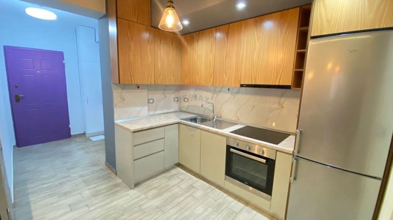 Tirane, jepet me qera apartament 2+1 Kati 3, 70 m² 500 € (kodra e diellit)