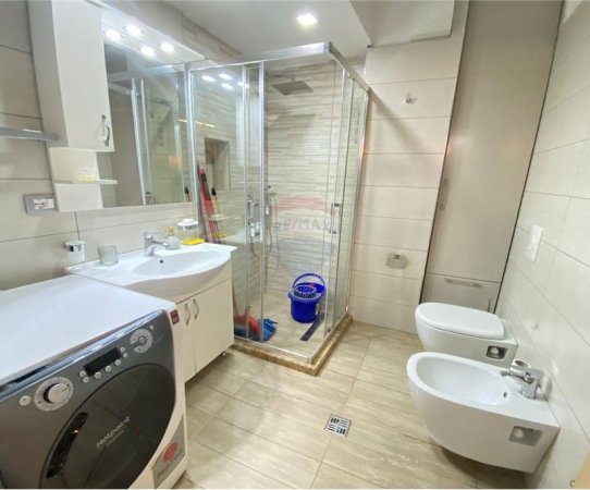 Tirane, jepet me qera apartament 2+1 Kati 3, 70 m² 500 € (kodra e diellit)