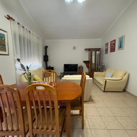 Tirane, Apartament 2+1  me qira Kati 5, 130 m² 600 € (Demir Zyko)