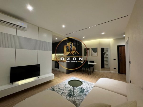 Apartament 1+1 për Shitje pranë Pazarit të Ri, Rruga Tefta Tashko Koço!
