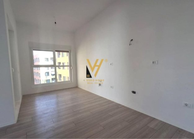 Tirane, jepet me qera apartament 1+1+Ballkon Kati 3, 67 m² 93.000 € (ALI DEMI)