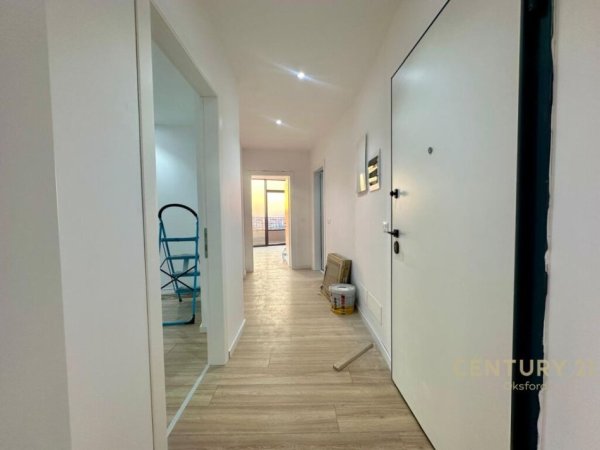 Tirane, shes apartament 2+1+2 , 133 m² 500.000 € (Liqeni i Tiranës)