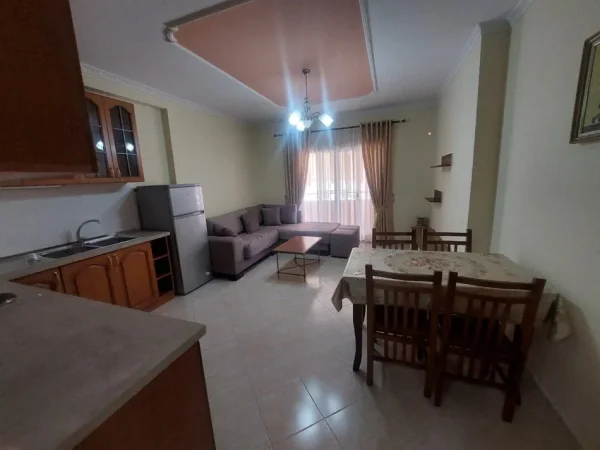 Tirane, jepet me qera apartament 2+1 Kati 7, 100 m² 450 € 