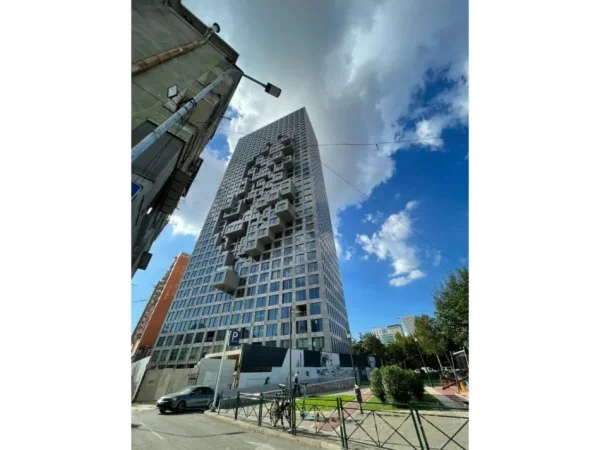 Tirane, shes apartament 2+1+Aneks+Ballkon , 151 m² (Downtown One)