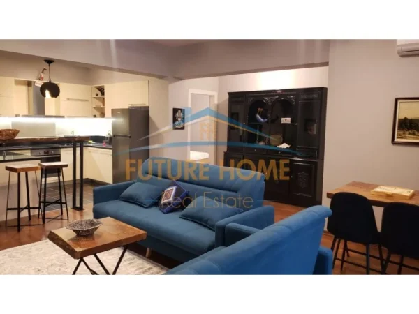 Tirane, shitet apartament 2+1+Ballkon Kati 1, 94 m² 185.000 € (Kopshti Zoologji)