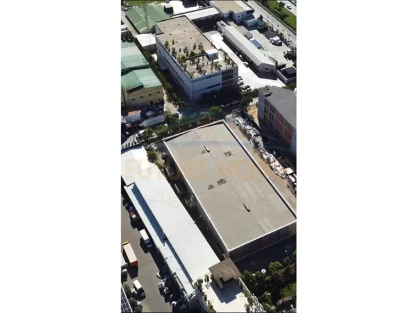 Tirane, shitet ambjent biznesi Kati 0, 4.700 m² 3.200.000 € (AUTOSTRADA TIRANE-DURRES)